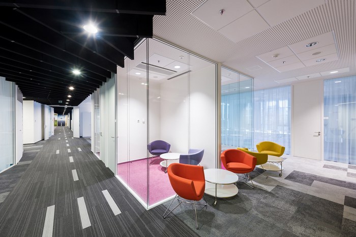 辦公室裝修中隔斷材料有哪些？