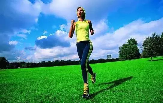 震驚！辦公室里99%都得了這個病，不及時解決危害一生！