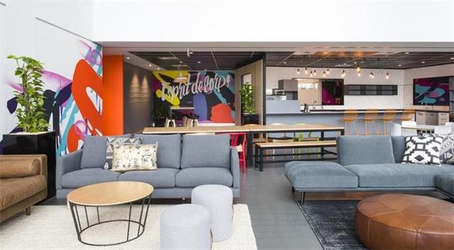 辦公空間：墨爾本在線(xiàn)教育公司現(xiàn)代風(fēng)格辦公室