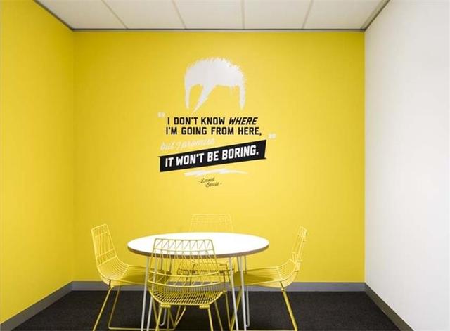 辦公空間：墨爾本在線(xiàn)教育公司現(xiàn)代風(fēng)格辦公室