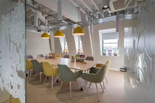 150億市場(chǎng)潛力，辦公室裝修也要開(kāi)始考慮狗狗的感受了