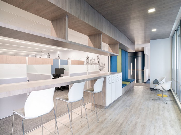 膩?zhàn)臃凼┕と襟E，打造＊＊墻面