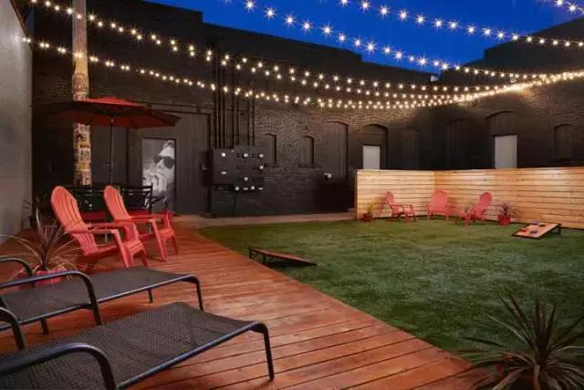 設(shè)計(jì)欣賞|美國(guó)HDG建筑設(shè)計(jì)辦公室的時(shí)尚黑白之美