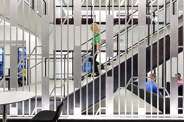 全球**圖片網(wǎng)Shutterstock辦公室，帶你感受在娛樂場(chǎng)所中工作