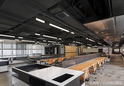 大氣又有情懷的工業(yè)風(fēng)辦公室裝修設(shè)計(jì)，簡(jiǎn)直帥呆了！