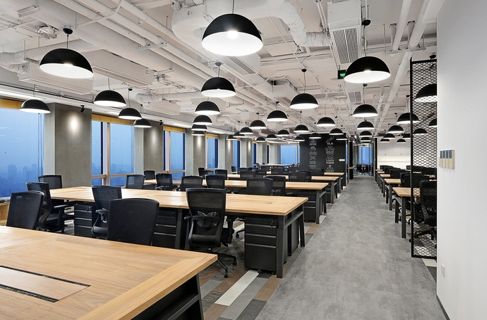 辦公室裝修翻新的基本原則，幼兒園門和窗的裝修設(shè)計注意